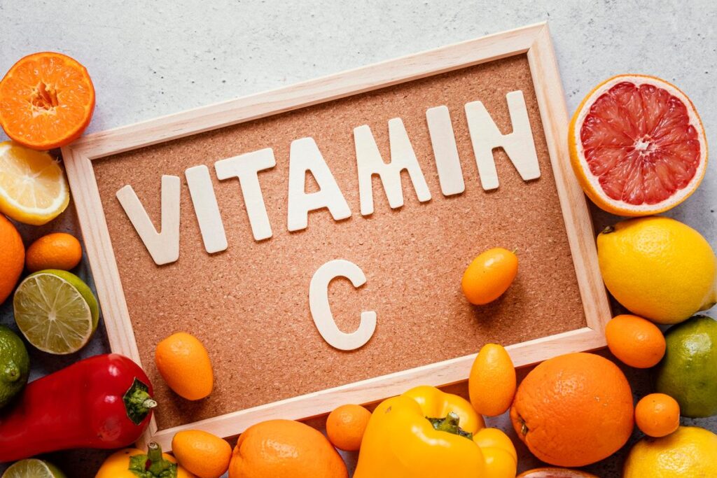 Vitamin C mudah rusak oleh panas dan oksigen. Untuk itu, ketahui cara memilih sumber vitamin C terbaik agar manfaatnya tetap optimal.